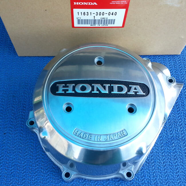 My-Bikeshop - Honda Motorrad Ersatzteile - DECKEL, LICHTMASCHINE DECKEL,  A.C. GENERATOR PC38 11321MERD00