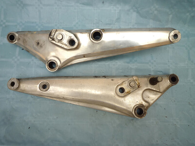 Satz Fussrastengrundplatten links rechts CB 750 KZ (RC01)