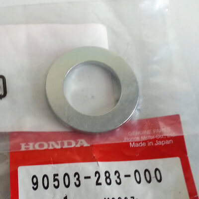 Unterleg-Scheibe Lenkkopf CB350F CB400F CB500F CB550K-F CB750Four neu	