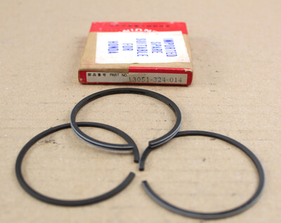 Kolbenringe 4. -Ma Honda CB125 CL125 SL12 TL125 NOS