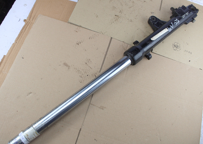 Gabelholm links Honda CBX750F RC17 39mm gebraucht