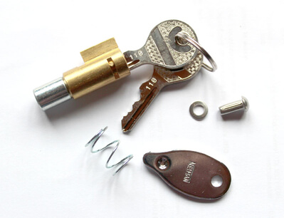 Lenkschloss Typ Neiman Honda CB350-500-750Four runder Schlssel mit Anbauteilen