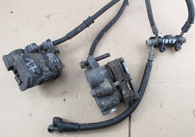Bremse vorne Honda CBX750F RC17 links+rechts gebraucht