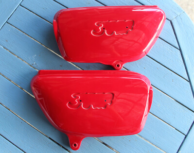 Seitendeckel Satz Light Ruby Red Honda CB350Four neu