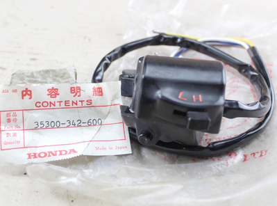 Lenkerschalter rechts Honda CB125K5 NOS