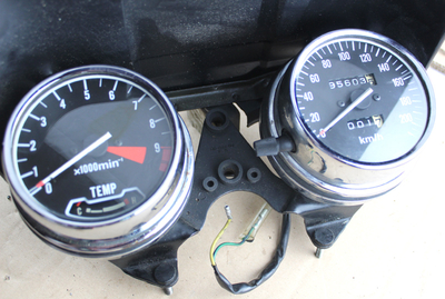 DZM-Tacho Einheit Honda GL500-650 Silverwing mit Halter gebraucht