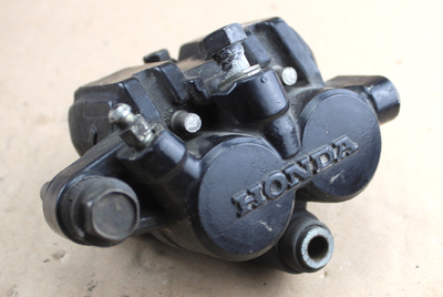 Bremssattel Doppelkolben links Honda GL500-650 ?? Silverwing gebraucht