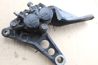 Bremssattel Doppelkolben links Honda GL500-650 ?? Silverwing gebraucht