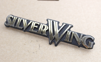 Emblem SILVERWING Seitendeckel Honda GL500-650 gebraucht