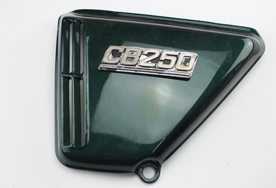 Seitendeckel links Honda CB250G grn gebraucht