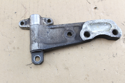 Bremssattelhalter mit Lagerbolzen Honda CB750Four K7+F1