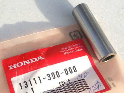 Kolbenbolzen Honda CB750Four K0-K7-F1-F2 neu original